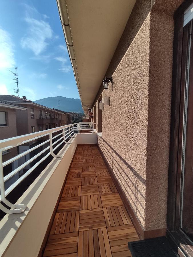 Acogedor Apartamento Junto A La Plaza Villasana de Mena Екстериор снимка
